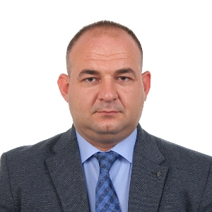 Avokat për azil avokat Leonard Lile